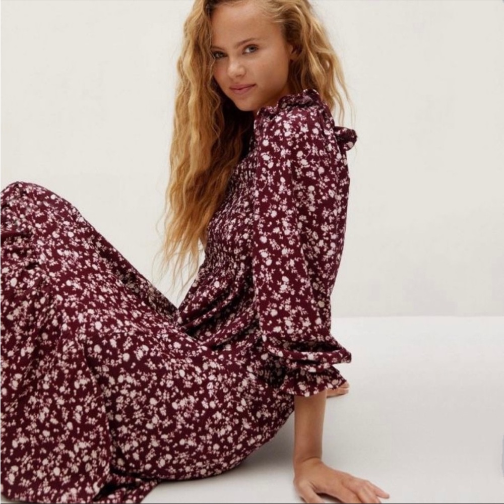 MANGO Ruffle Floral Printed Dress
Maroon Burgundy